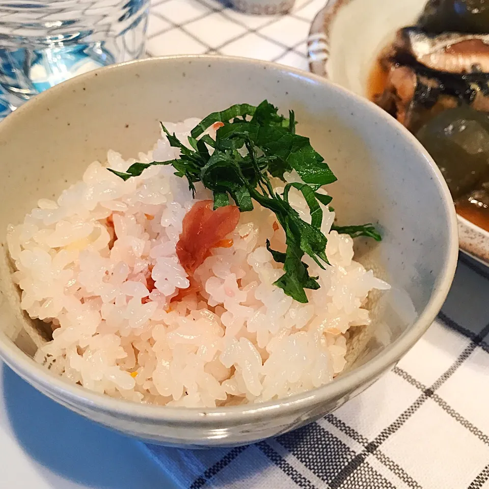 梅干しと生姜の炊き込みご飯|麻紀子さん