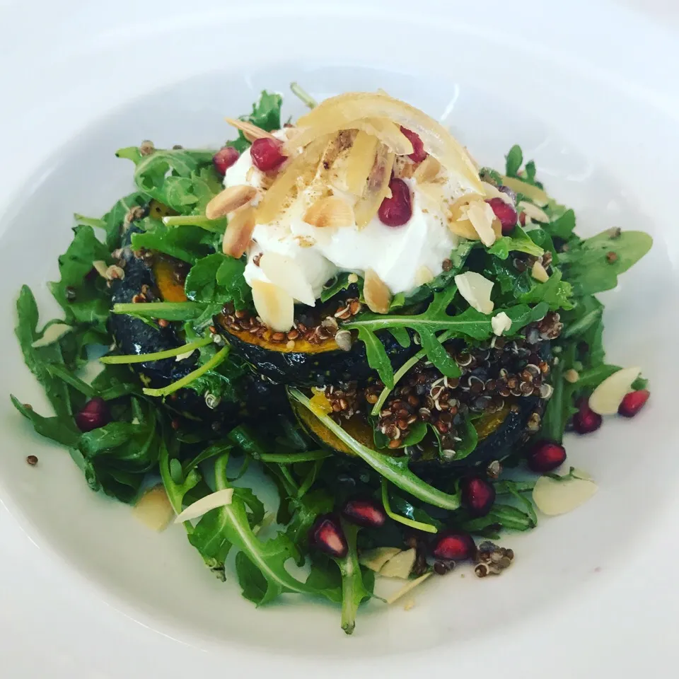 Snapdishの料理写真:Pomegranate salad with roasted Japanese pumpkin and aged yoghurt|sgさん