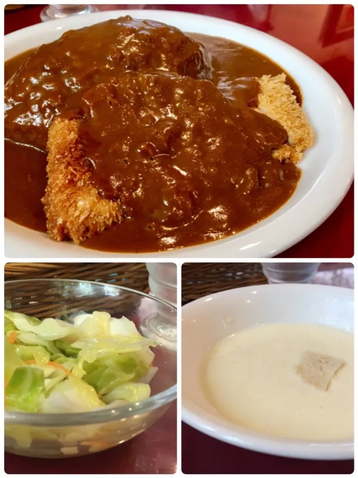 Snapdishの料理写真:昼ごはん☀️
豚ロースカツカレー🐷
#カツカレー#べんがる|ぽんたさん