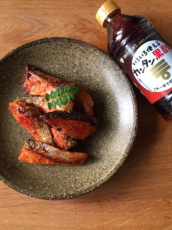 シャケ🐟の味噌焼きのん🎶 #カンタン黒酢でコクうま料理 💕パート ツー✌️😋🎶|ボンバーさん