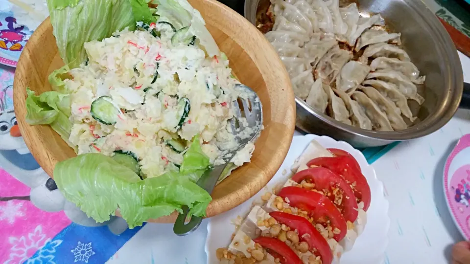 餃子☆ポテサラ☆トマト豆腐のカプレーゼ|みぽりんさん