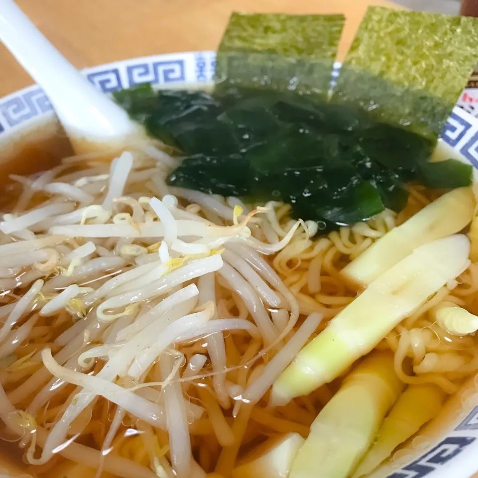 インスタントラーメンにも季節の山菜😋
#笹竹 #筍 #まがりだけ #ワカメ
#醤油ベース #青森県産|川村大作さん