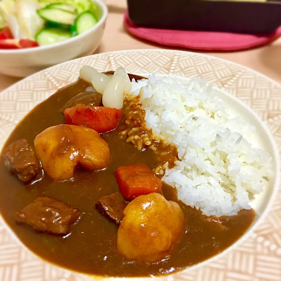 Snapdishの料理写真:具材大きめカレー|ぱぷりこさん