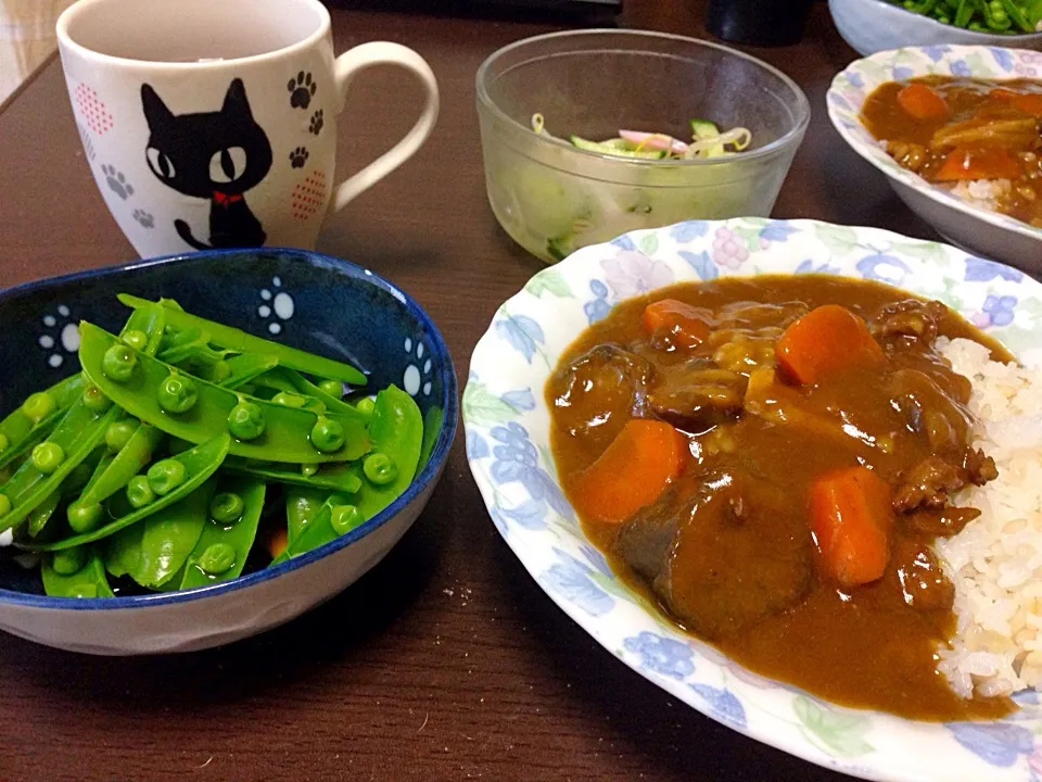 きのこと茄子のカレーと豆で晩ごはん|こんこんさん