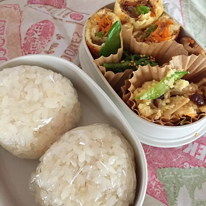 娘のお弁当。おあげの野菜巻き、春菊の胡麻和え、おから、えのきの佃煮、かぶらの天ぷらです#お弁当|河野 ゆかりさん