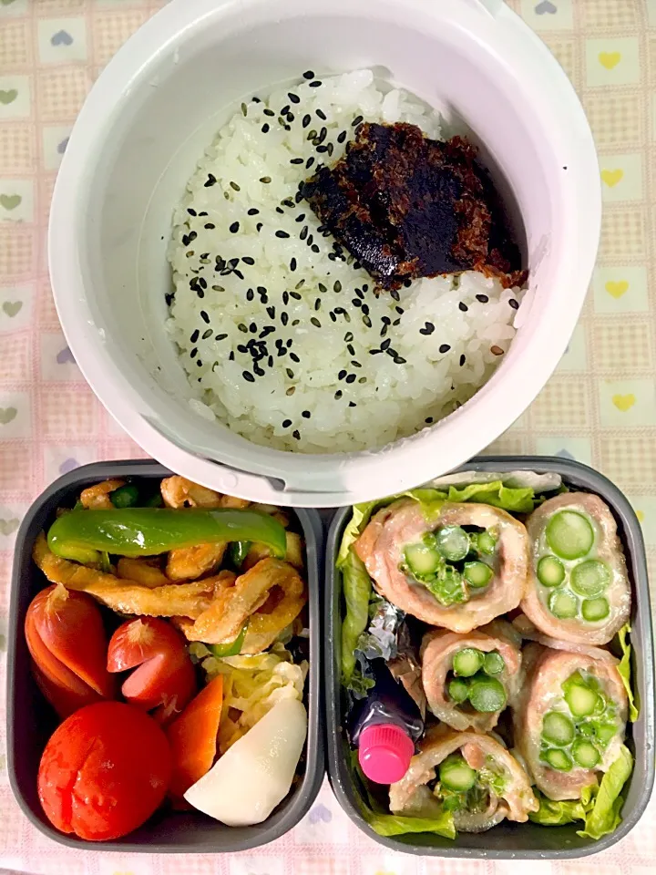 6月6日息子弁当
豚肉のアスパラチーズ巻き
油揚げとピーマン炒めオイスターソース味  ウインナーザワークラウト  ピクルス(プチトマト カブ 人参)|オリーブさん