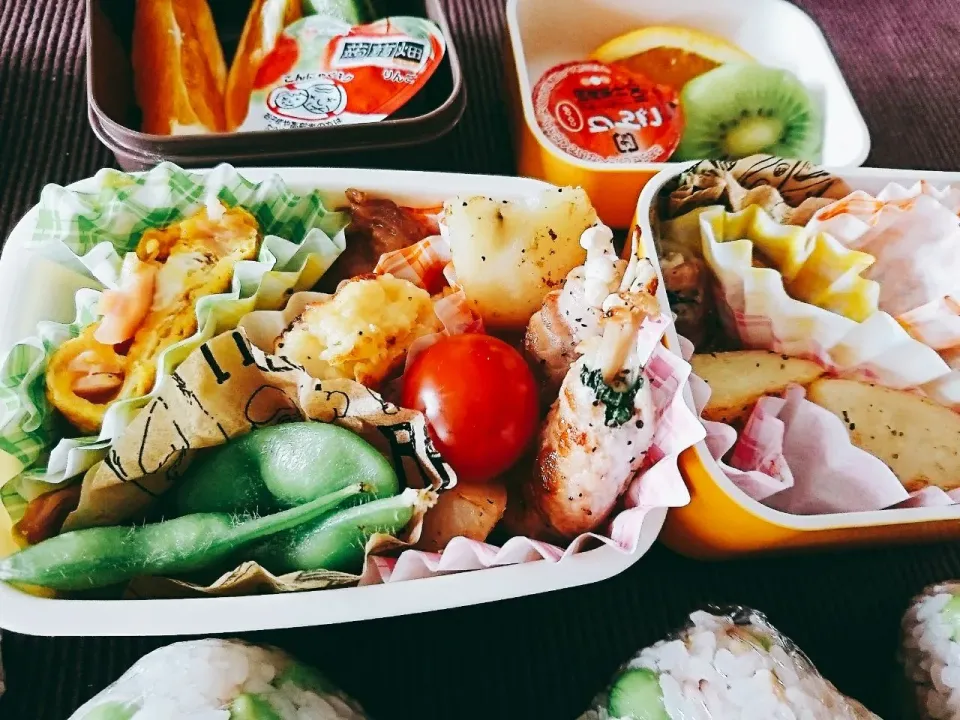 Snapdishの料理写真:17*6*6  娘弁当🎵息子弁当|hilocoさん