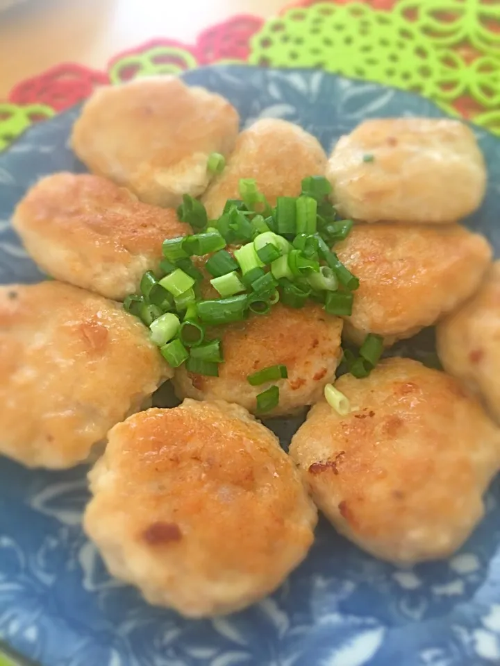 Snapdishの料理写真:豆腐入りチキンナゲットふわふわ|アリエッティさん