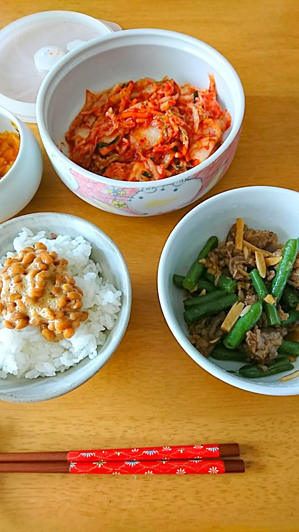 牛肉といんげんの甘辛炒めと納豆🎵|しまだ ちえこさん