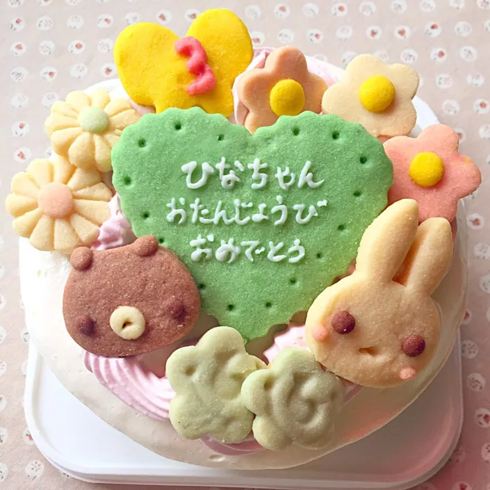 お花畑のケーキ#うさぎ #くまさん #デコレーションケーキ #お誕生日ケーキ #バースデーケーキ #国産小麦粉使用 #ケーキ #クッキー|サント*シャペルさん