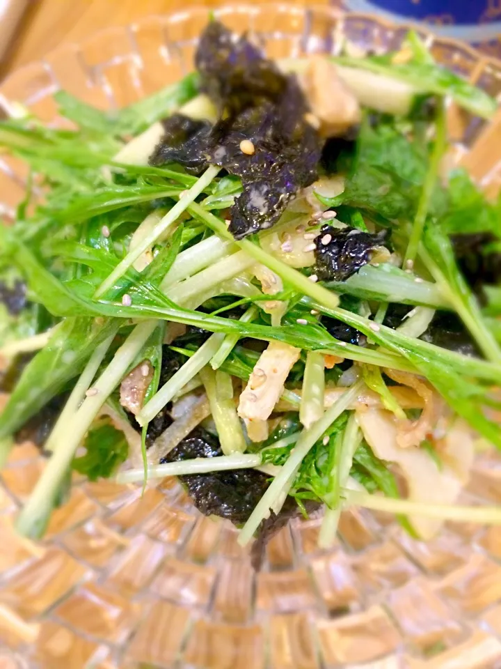 #水菜 #鶏皮 #蓮根 #キュウリ #韓国海苔 チアシード 胡麻がけ saladサラダ|Eri Morotaさん