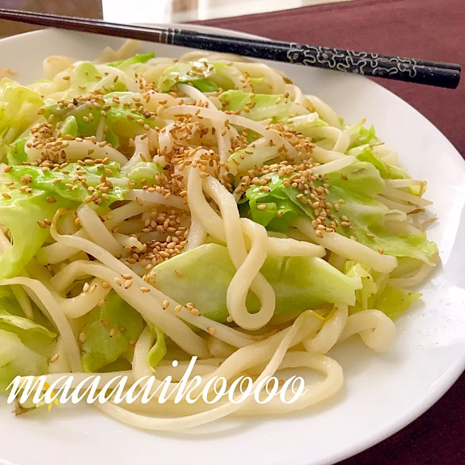 Snapdishの料理写真:レンチンうどん🍜|マイコさん