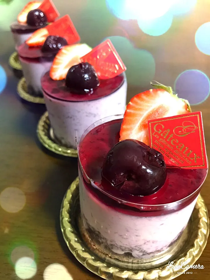 ブラックチェリー🍒チーズムースケーキ🍰爽やか♥️|とんちんさん