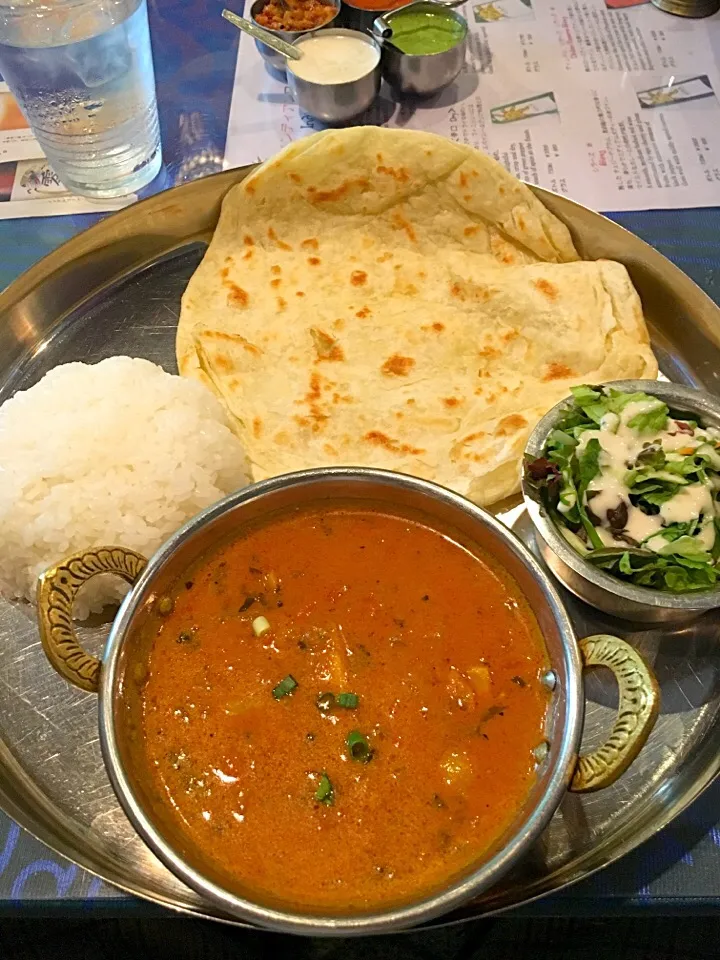 チキンとじゃがいものカレー＠マドラスミールス#南インドカレー|カリー仙人さん