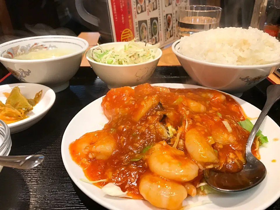 エビチリ定食|マハロ菊池さん