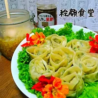 薔薇餃子をカンタン黒酢たまねぎで