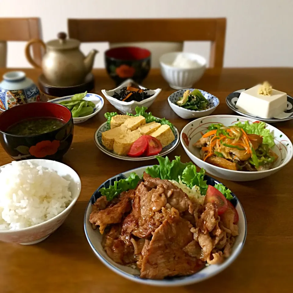 Snapdishの料理写真:豚の生姜焼き、鯵の南蛮漬け、だし巻き卵などの晩ご飯#おうちごはん #晩ご飯|ゆかりさん