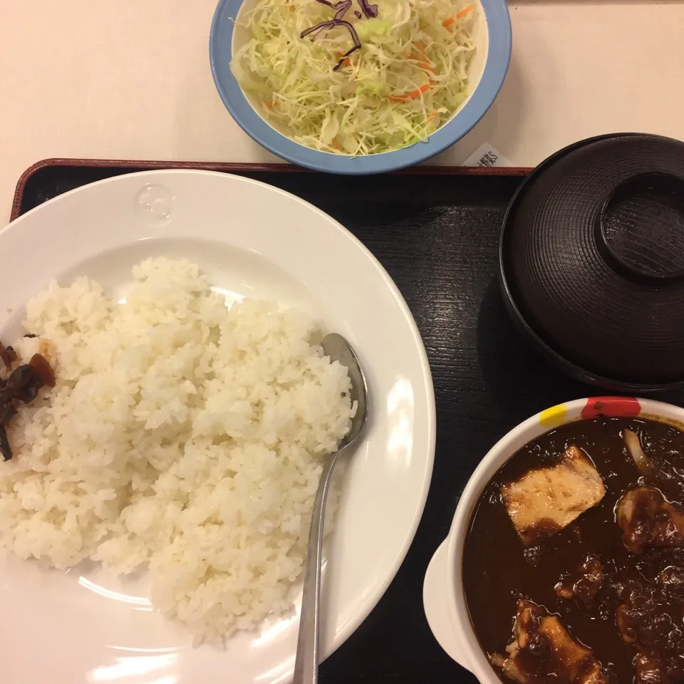 ごろごろ煮込みチキンカレー
#夕飯|アクちゃんさん