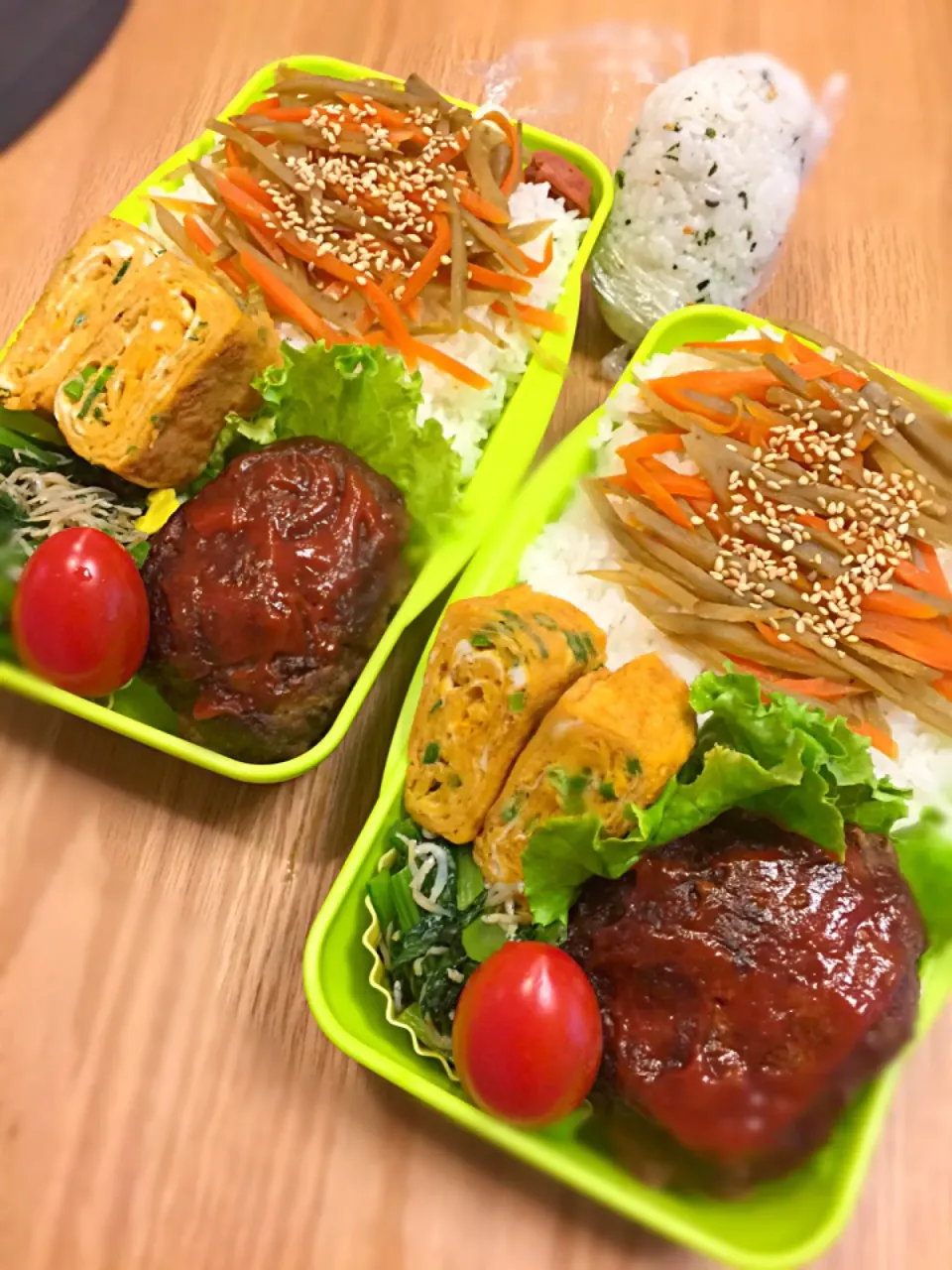 2017.6.8 中2＆高２男子ハンバーグ弁当〜(´>∀<｀)ゝ
#お弁当記録 #お弁当#ハンバーグ弁当|mari-pさん