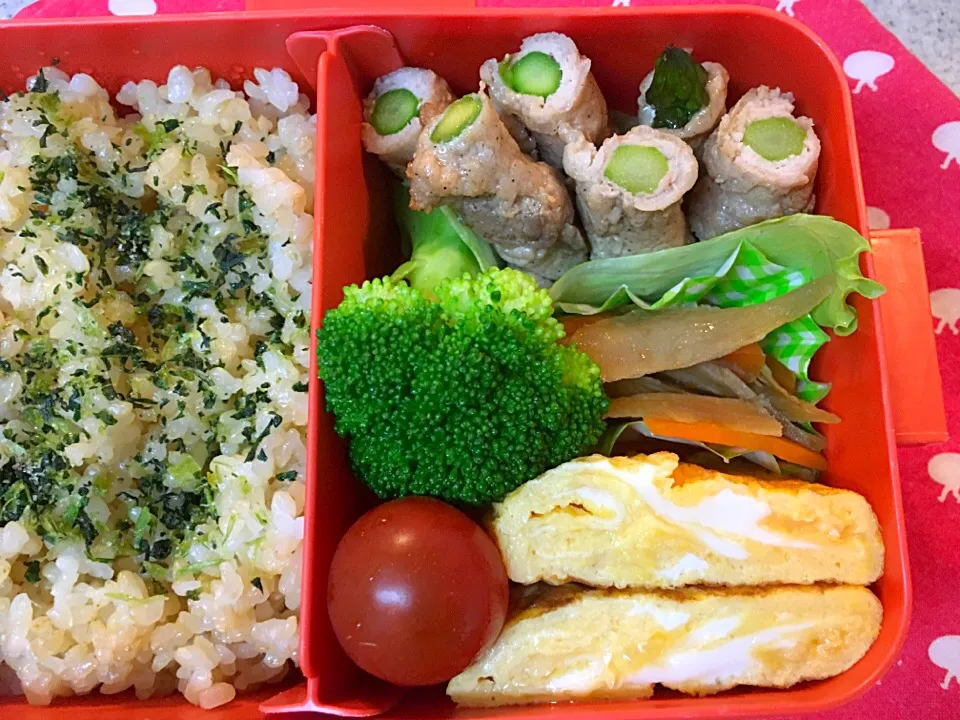 ☆6/8今日のお弁当☆〜アスパラの肉巻き、きんぴら、だし巻き卵、ブロッコリー、トマト〜|Satokoさん