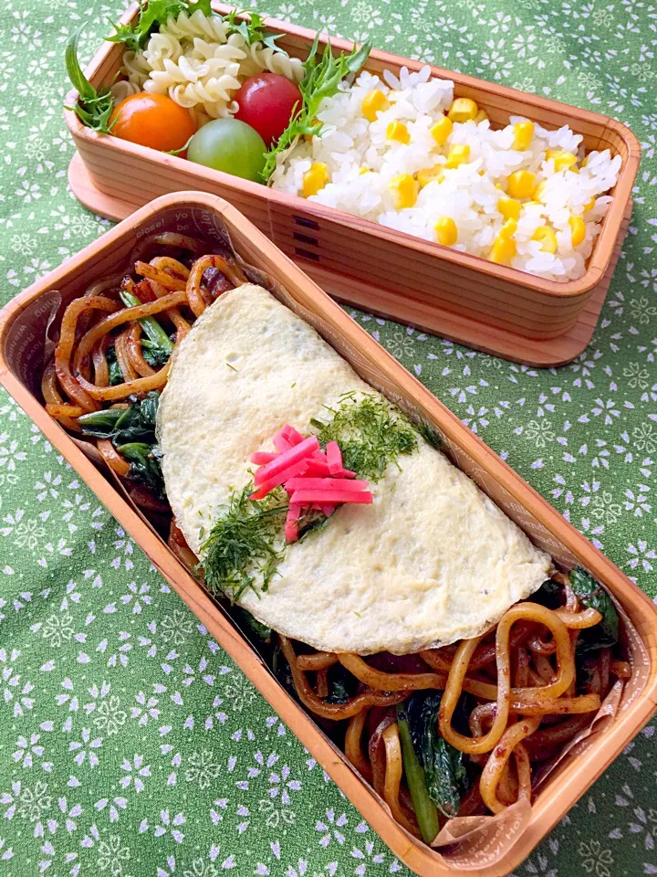 Snapdishの料理写真:オムそば&とうもろこしごはん弁当🌽|udomegu☆さん