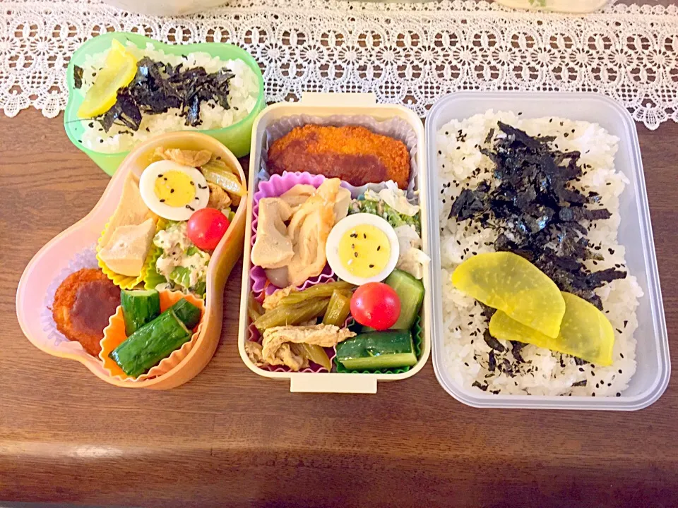 蟹🦀クリームコロッケ弁当
息子と私のお弁当|もなかさん