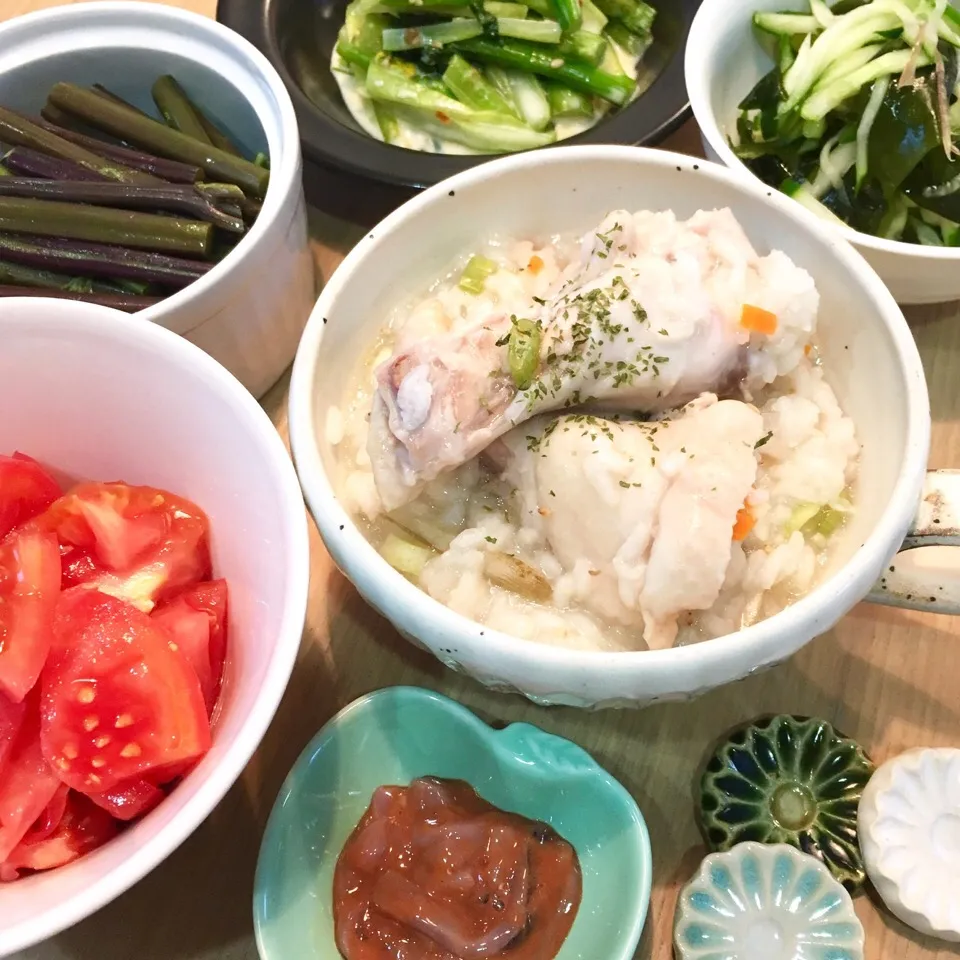 ＊炊飯器サムゲタン
＊おみや！ワラビのからし漬け
＊ワカメときゅうりの酢の物
＊アスパラ菜のスイートチリマヨ和え
＊塩辛
＊冷やしトマト
#古川家ごはん #古川家 #料理研究一家 #foodpics #japanesefood #foodoftheday #yammy #food #vegetables #happy |料理研究一家「古川家」さん