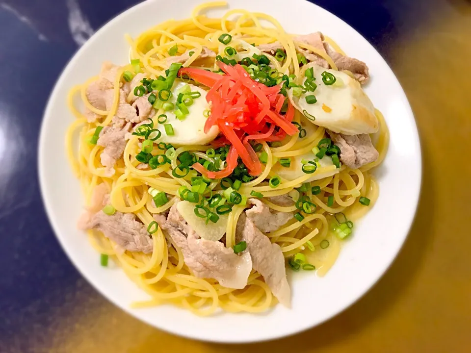 Snapdishの料理写真:お箸でいただく沖縄そば風パスタ
#パスタ好き集まれ|りき🤤さん