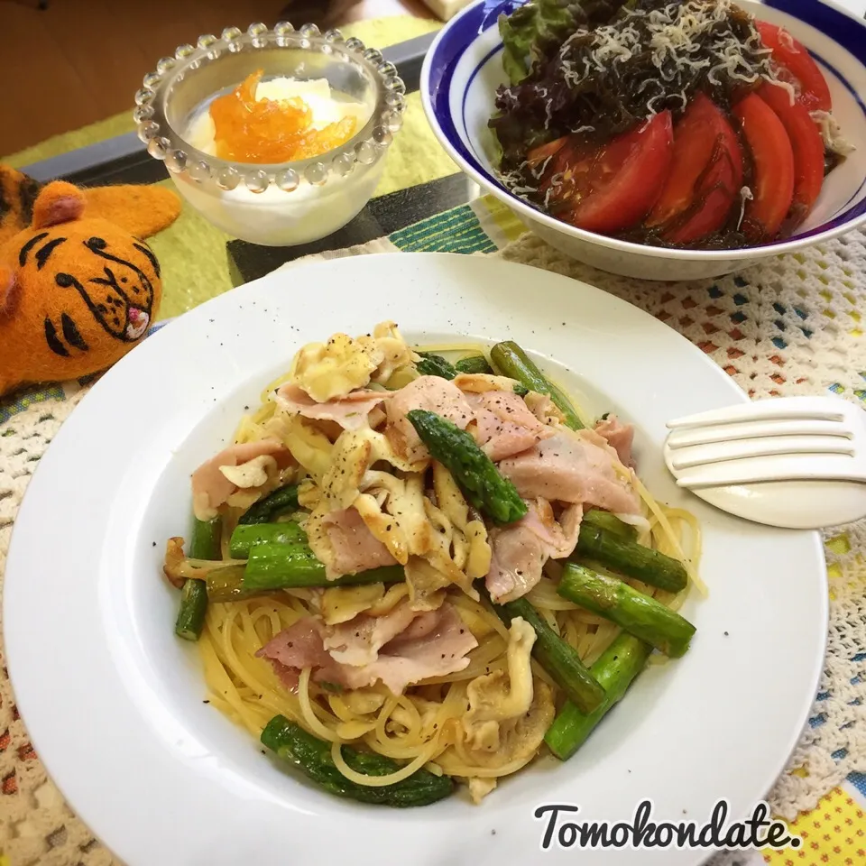 たもぎ茸とアスパラのパスタ🍄♡|🇯🇵ともこちゃん。さん