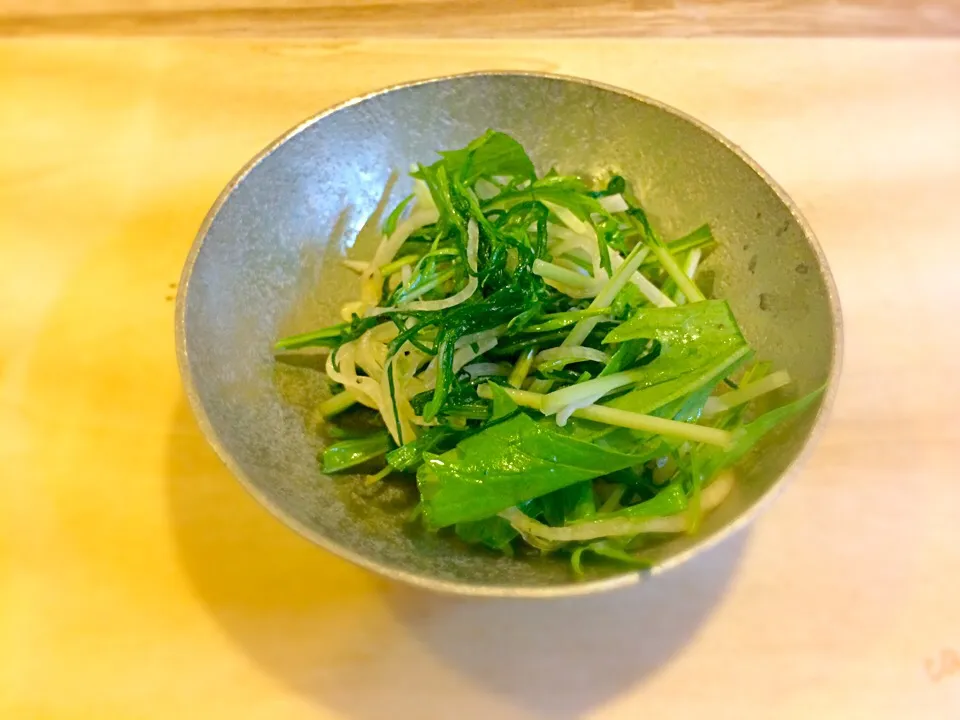 Snapdishの料理写真:オカヒジキと水菜と大根のサラダ|食工房 晃満（こうみ）さん