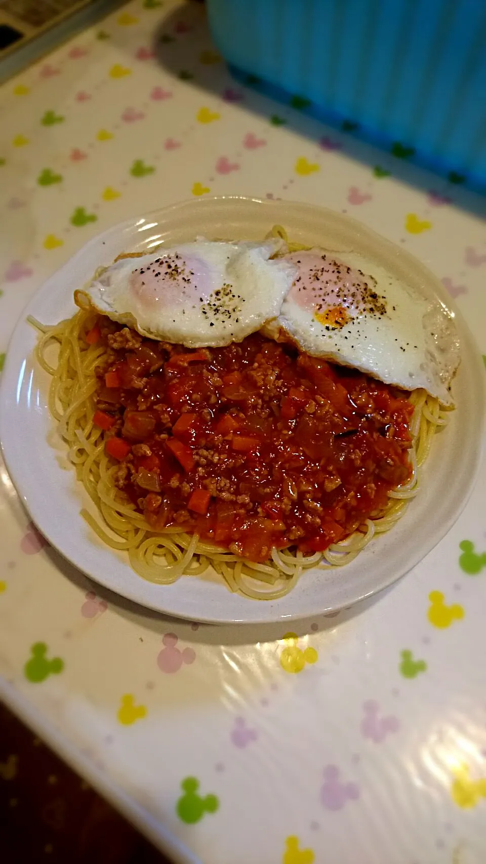 ミートソーススパゲッティ目玉焼きダブル|よちやまさん