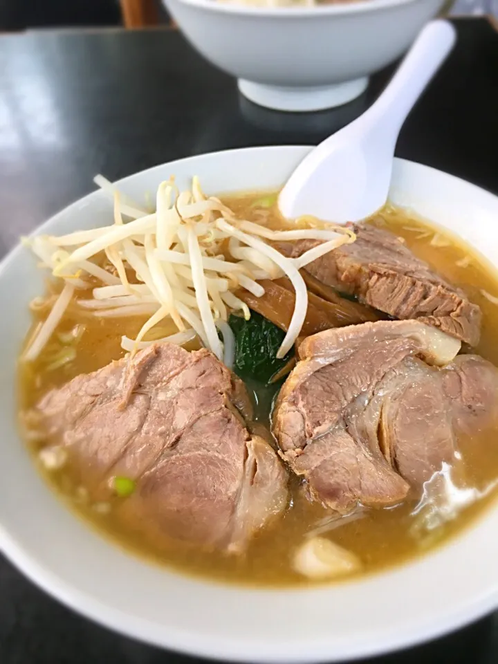 Snapdishの料理写真:ちび 味噌ラーメン|よしかずさん