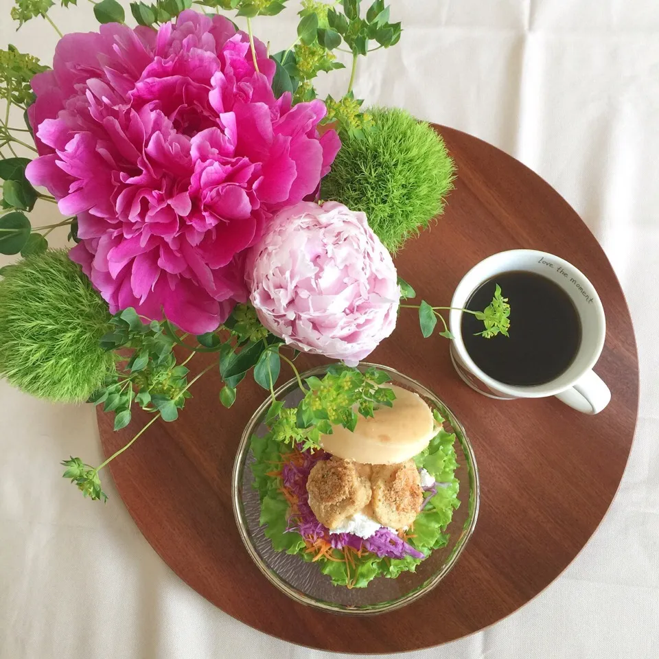 6/9❤︎明太子チキンかつ&カッテージチーズベーグルサンド❤︎
芍薬が満開になりました…✨|Makinsさん