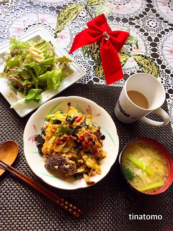 Snapdishの料理写真:メンチカツ丼ランチヽ(´ー｀)ノ|Tina Tomoko😋さん