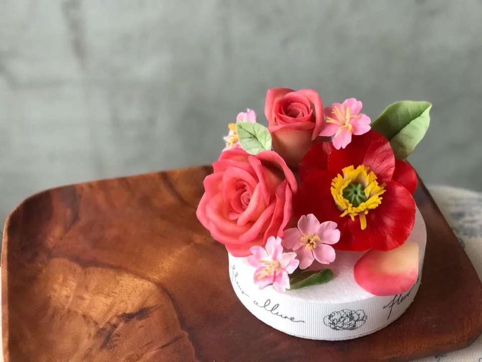 Bean paste flowers decorated cake 
#flower #bean #handmade #realistic #花|Fat Bunny Kingさん