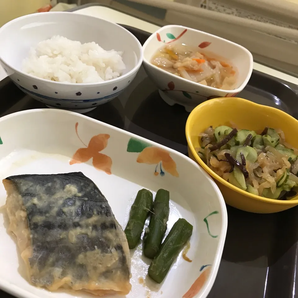 入院飯再びです(´∀｀)
抜釘手術が終わり、月曜日退院。|織友さん