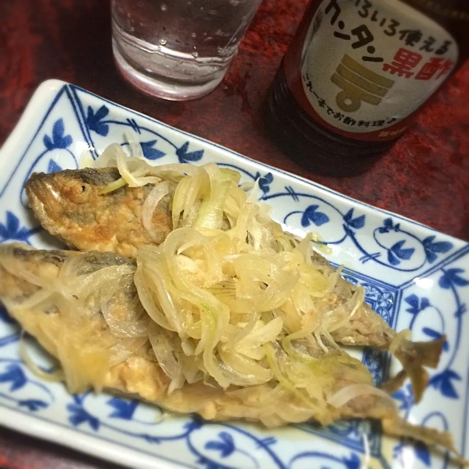 Snapdishの料理写真:カンタン黒酢で鯵南蛮漬け|くろずきんさん