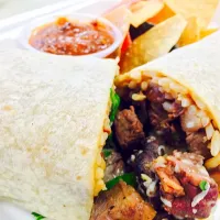 Snapdishの料理写真:Carnitas burrito|Elegant eventsさん