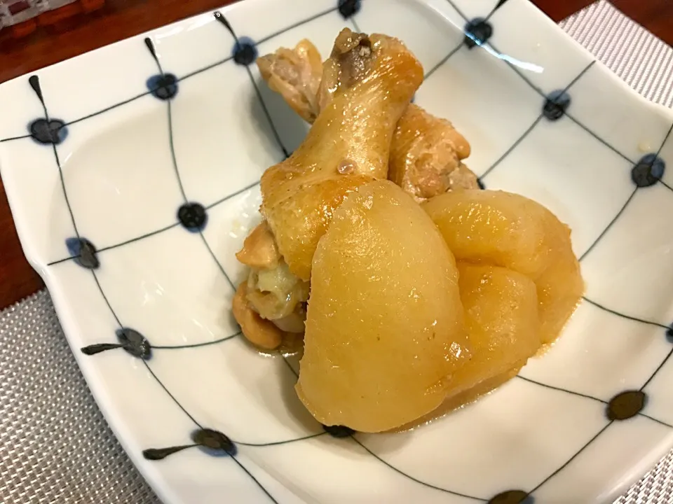 鶏手羽元と大根煮|ぽんこさん