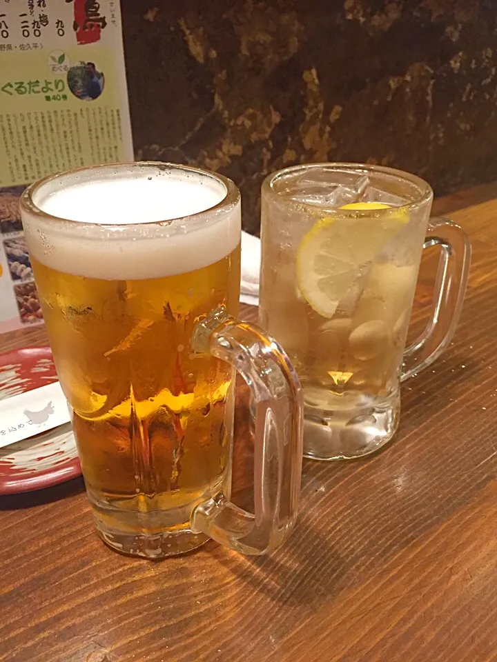 Snapdishの料理写真:ビール&角ハイボール@炭火串焼台所 ちっきん（大宮）|Kazuya Miyukiさん