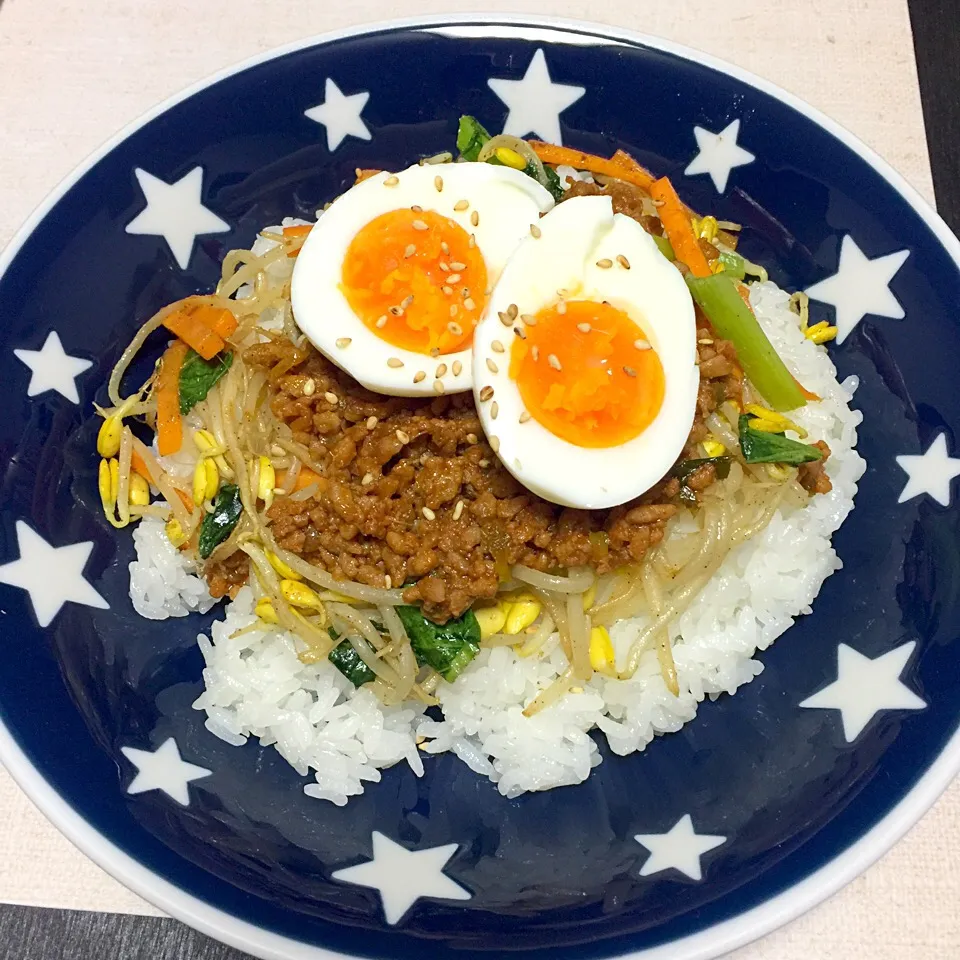 遠距離の彼の家でご飯😋💕 ビビンバ丼🎶|みいみいさん