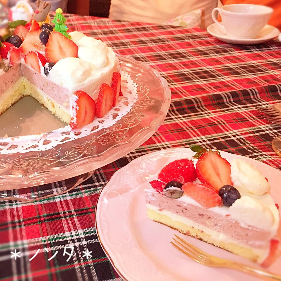 Snapdishの料理写真:クリスマスケーキ♡2016|＊ノンタ＊さん