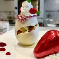 Ichigo - white chocolate/strawberry dessert|robert flickerさん