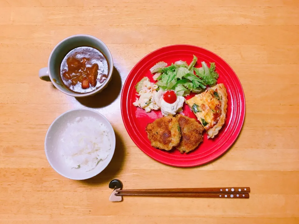 夕ごはん
れんこんと豚肉のロールカツ
ベーコンとポテトのキッシュ|ちゃみこさん