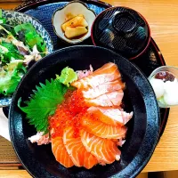 Snapdishの料理写真:Salmon three ways|Tinky 🍒さん