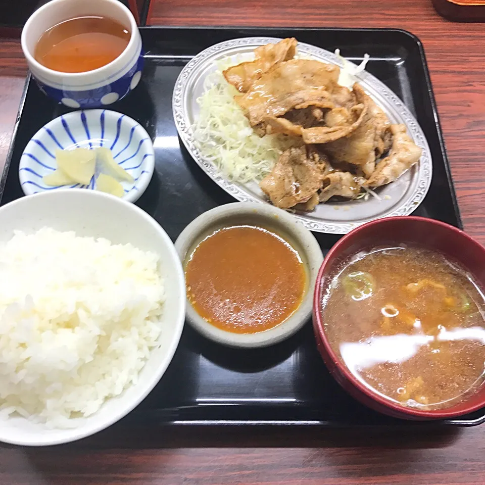 凄い久しぶりに食べました！
青春の味😊

#宇宙軒 #豚バラ定食|とよよさん