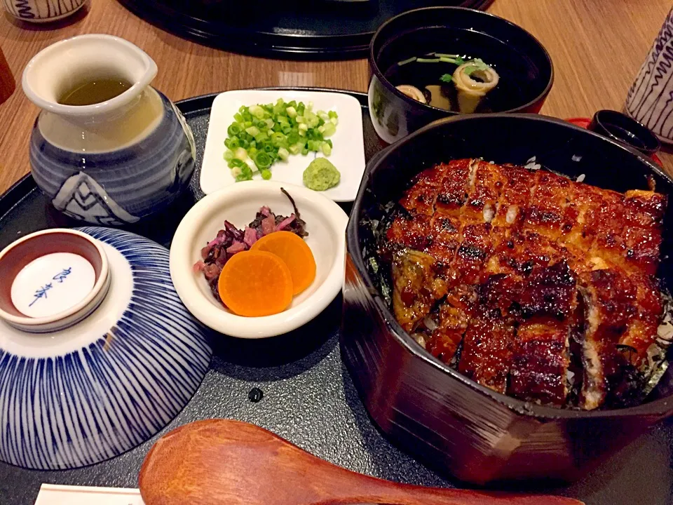 日曜日の昼ごはん
名古屋めし ひつまぶし|かよちゃんさん