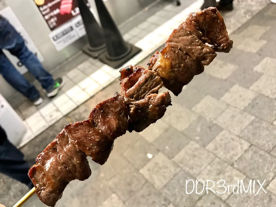 秋葉原にある丸十精肉店で牛串！|ddr3rdmixさん