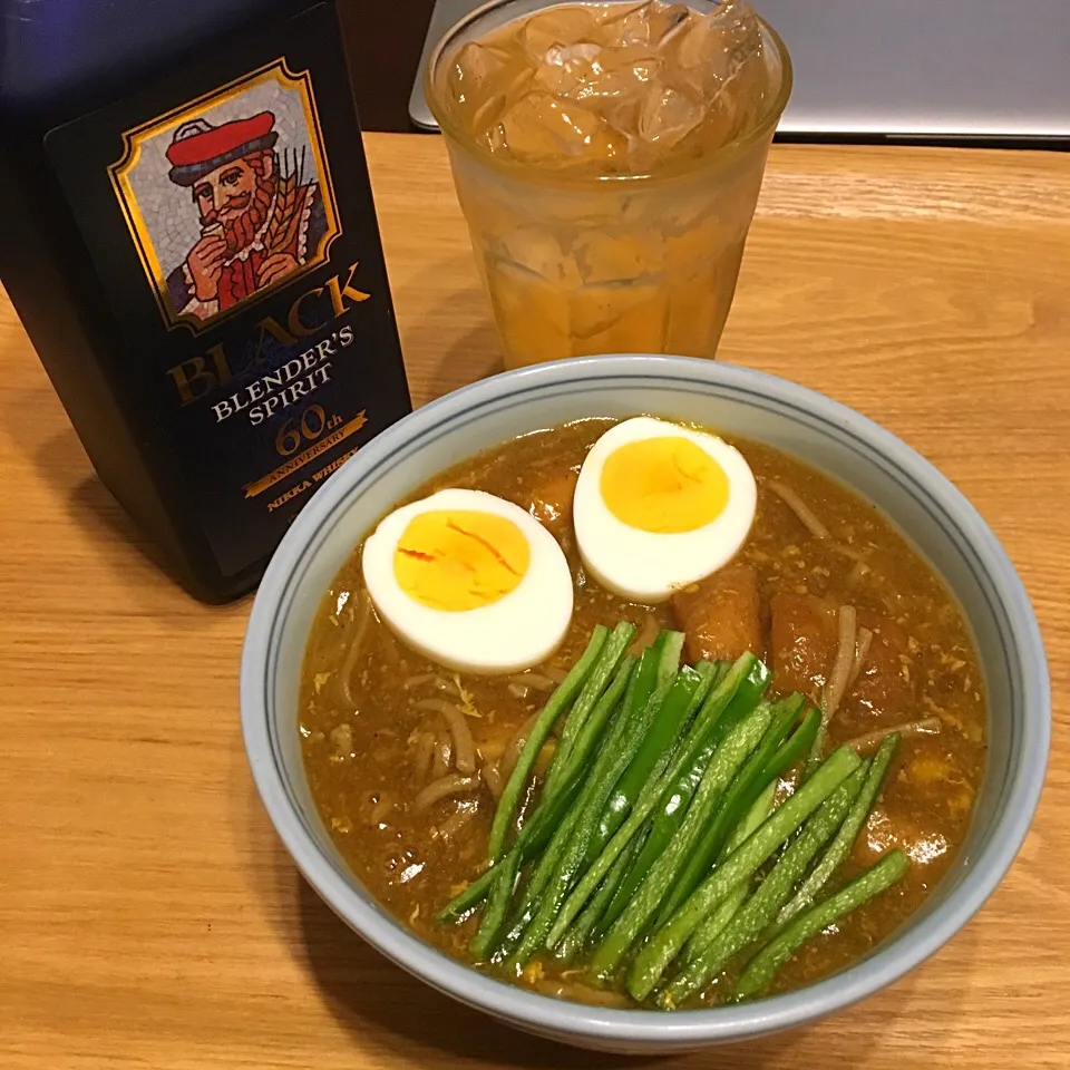 Snapdishの料理写真:お昼の残りのカレー蕎麦😊|Jean Nobyさん