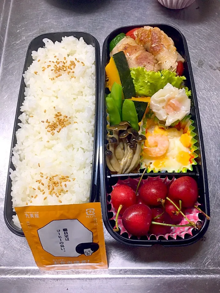 ズッキーニとピーマンの肉巻き弁当#高校生男子弁当 #息子弁当|友美さん